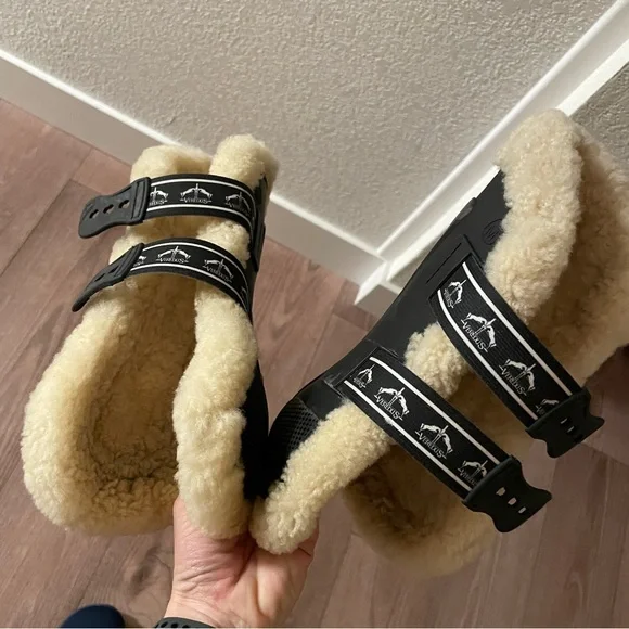 Veredus Grand Prix sheepskin Black front and hind boots set - Picture 6 of 11